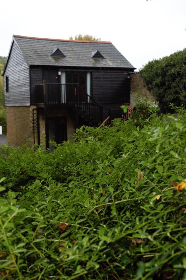 Watercress Barns Apartment Sittingbourne Exterior photo